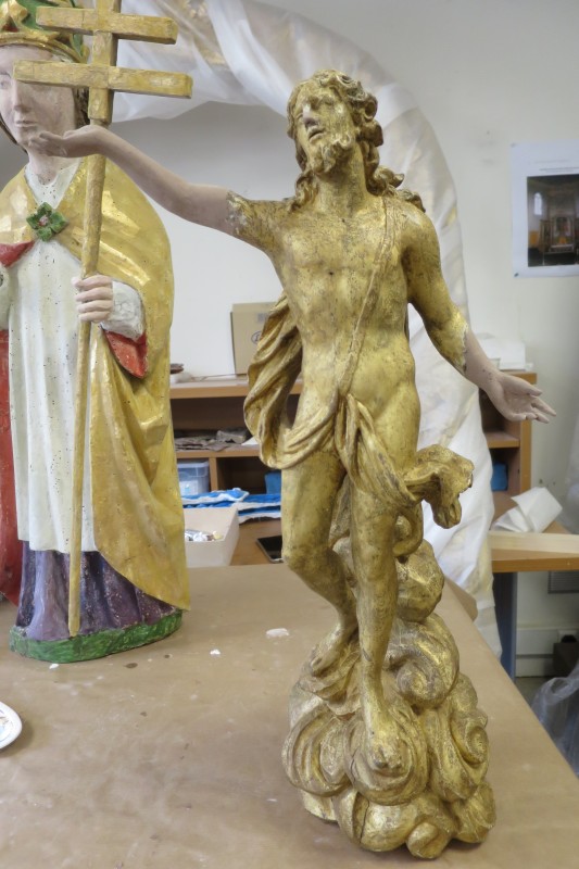 Atelier Giordani - Conservation - Restauration
Edifice – Mobilier - Sculpture – Objets d’art – Moulage –
Pierre, bois métal, polychromie et dorure - Retable majeur Becquigny - Bois polychrome et dorure - - Dépoussiérage et nettoyage
- Assainissement de l'ouvrage
- Consolidation structurelle
- Conservation restauration de toute la statuaire
- Refixage de la polychromie et réintégration colorée
- Allègement de la bronzine et restauration de la dorure sur mixtion à la feuille d'or