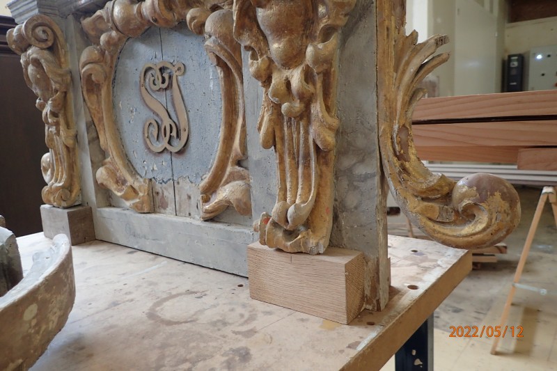 Atelier Giordani - Conservation - Restauration
Edifice – Mobilier - Sculpture – Objets d’art – Moulage –
Pierre, bois métal, polychromie et dorure - Retable majeur Becquigny - Bois polychrome et dorure - - Dépoussiérage et nettoyage
- Assainissement de l'ouvrage
- Consolidation structurelle
- Conservation restauration de toute la statuaire
- Refixage de la polychromie et réintégration colorée
- Allègement de la bronzine et restauration de la dorure sur mixtion à la feuille d'or