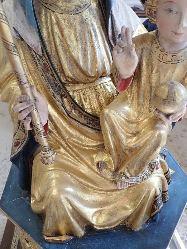 Atelier Giordani - Conservation - Restauration
Edifice – Mobilier - Sculpture – Objets d’art – Moulage –
Pierre, bois métal, polychromie et dorure - Restauration d'une statue de la Vierge à l'enfant de la Cathédrale Notre-Dame-de-la-Treille en bois polychrome et dorure - Bois polychrome et dorure - -Dépose/repose avec transfert en atelier
-Dépoussiérage minutieux sous aspiration contrôlée
-Refixage de la polychromie soulevée
-Nettoyage au triammonium citrate
-Complément de sculpture
-Réintégration de dorure
-Réintégration de polychromie
- Protection de la surface par application d'une cire microcristalline