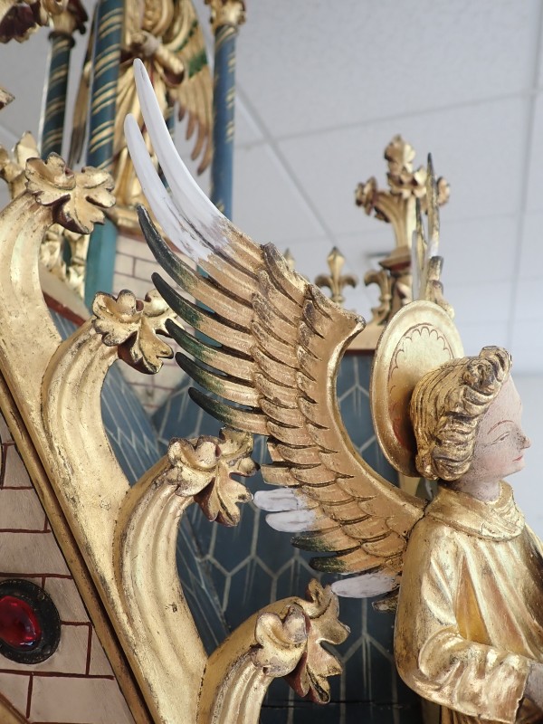 Atelier Giordani - Conservation - Restauration
Edifice – Mobilier - Sculpture – Objets d’art – Moulage –
Pierre, bois métal, polychromie et dorure - Restauration d'une statue de la Vierge à l'enfant de la Cathédrale Notre-Dame-de-la-Treille en bois polychrome et dorure - Bois polychrome et dorure - -Dépose/repose avec transfert en atelier
-Dépoussiérage minutieux sous aspiration contrôlée
-Refixage de la polychromie soulevée
-Nettoyage au triammonium citrate
-Complément de sculpture
-Réintégration de dorure
-Réintégration de polychromie
- Protection de la surface par application d'une cire microcristalline