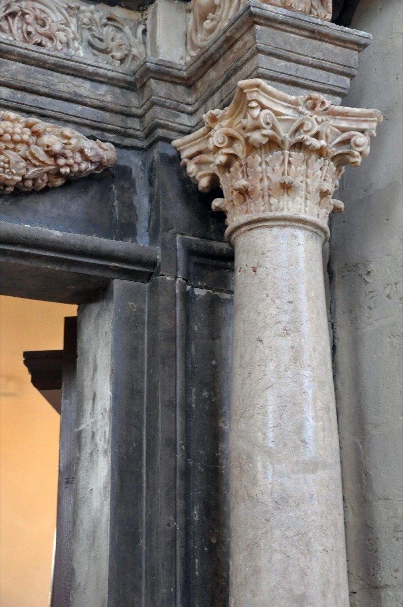 Atelier Giordani - Conservation - Restauration
Edifice – Mobilier - Sculpture – Objets d’art – Moulage –
Pierre, bois métal, polychromie et dorure - Restauration de la statuaire et du 
décor sculpté du retable majeur 
et des clôtures - Albâtre et marbres - OPÉRATIONS RÉALISÉES
- Nettoyage par compresses 
- Consolidation de la pierre 
- Réintégration formelle 
- Ragréages, collage et goujonnage 
- Harmonisation

Décors et statuaires, déposés, traités en atelier et remontés