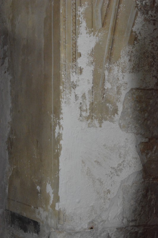 Atelier Giordani - Conservation - Restauration
Edifice – Mobilier - Sculpture – Objets d’art – Moulage –
Pierre, bois métal, polychromie et dorure - Conservation restauration de la Chapelle mortuaire de l'Eglise Sainte Cécile - Maçonnerie et plâtre
décors peint
Dorure - ENDUITS MURAUX PEINTS: 
Consolidation des enduits muraux
Dévernissage et nettoyage des peintures murales 
Refixage des écailles pulvérulentes de polychromie 
Comblement des fissurations et manques au niveau des enduits muraux
Réintégration colorée

STATUE SAINT EVEQUE: 
Dépoussiérage et traitement insecticide
Consolidation du bois et des assemblages 
Nettoyage de la crasse indurée en surface 
Réintégration des éléments mobiles
Comblement et masticage des manques et lacunes 
Réintégration colorée et de dorure

MAUSOLE ET AUTEL: 
Consolidation chimique de la pierre fragilisée
Nettoyage des surfaces
Assemblage et collage des éléments mobiles et déchus 
Moulage des bustes et putti manquants
Comblements des manques, bouchages et ragréage de finitions
Retouches colorées et de dorures, lustrage
Repose des bas-reliefs et table d'autel traités en atelier