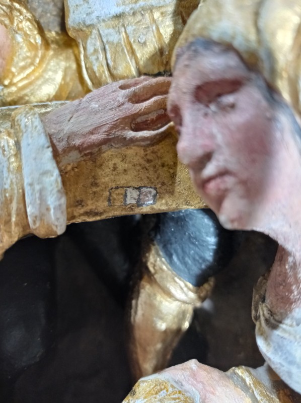 Atelier Giordani - Conservation - Restauration
Edifice – Mobilier - Sculpture – Objets d’art – Moulage –
Pierre, bois métal, polychromie et dorure - Conservation restauration du retable gothique de la Chapelle Saint Sulpice - Bois sculpté
Terre cuite sculptée polychrome et dorure - - Dépoussiérage soigneux
- Etude stratigraphique avec sondage
prise d'empreintes, moulage et tirage d'élément lacunaires
- Collage des éléments bois déchus et des tirage à la résine
- comblement et ragréages 
- Nettoyage 
- Réintégrations colorées
- Réintégration de dorure à la mixtion