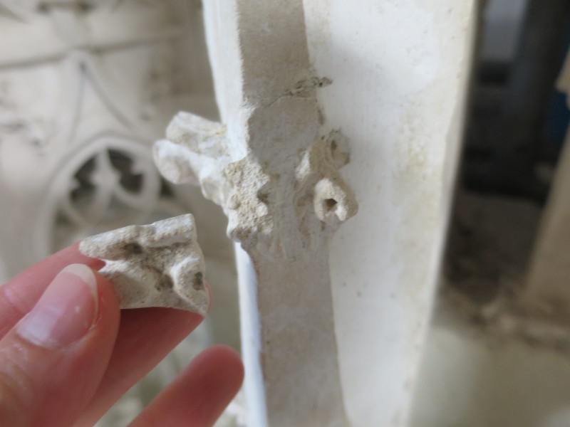 Atelier Giordani - Conservation - Restauration
Edifice – Mobilier - Sculpture – Objets d’art – Moulage –
Pierre, bois métal, polychromie et dorure - Conservation restauration du tour de chœur de la Cathédrale Notre Dame de Chartres - Pierre - - Dépoussiérage soigneux
- Pré-consolidation de l'épiderme
- Nettoyage par application de latex pelable
- Nettoyage complémentaire par application de compresse de carbonate d'ammonium
- Rinçage à l'eau déminéralisé et brossage doux
- Purge des joints défaillants et rejointoiement
- Consolidation du support
- Traitement des ferrures, agrafes et éléments ferreux
- Reprise d'enduits et ragréages
- Goujonnages et collages
-Patine d'harmonisation