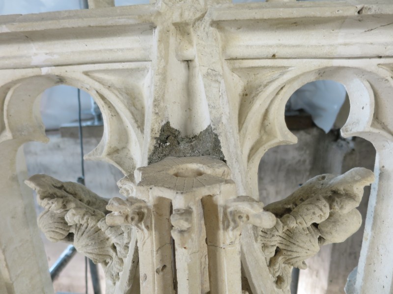 Atelier Giordani - Conservation - Restauration
Edifice – Mobilier - Sculpture – Objets d’art – Moulage –
Pierre, bois métal, polychromie et dorure - Conservation restauration du tour de chœur de la Cathédrale Notre Dame de Chartres - Pierre - - Dépoussiérage soigneux
- Pré-consolidation de l'épiderme
- Nettoyage par application de latex pelable
- Nettoyage complémentaire par application de compresse de carbonate d'ammonium
- Rinçage à l'eau déminéralisé et brossage doux
- Purge des joints défaillants et rejointoiement
- Consolidation du support
- Traitement des ferrures, agrafes et éléments ferreux
- Reprise d'enduits et ragréages
- Goujonnages et collages
-Patine d'harmonisation