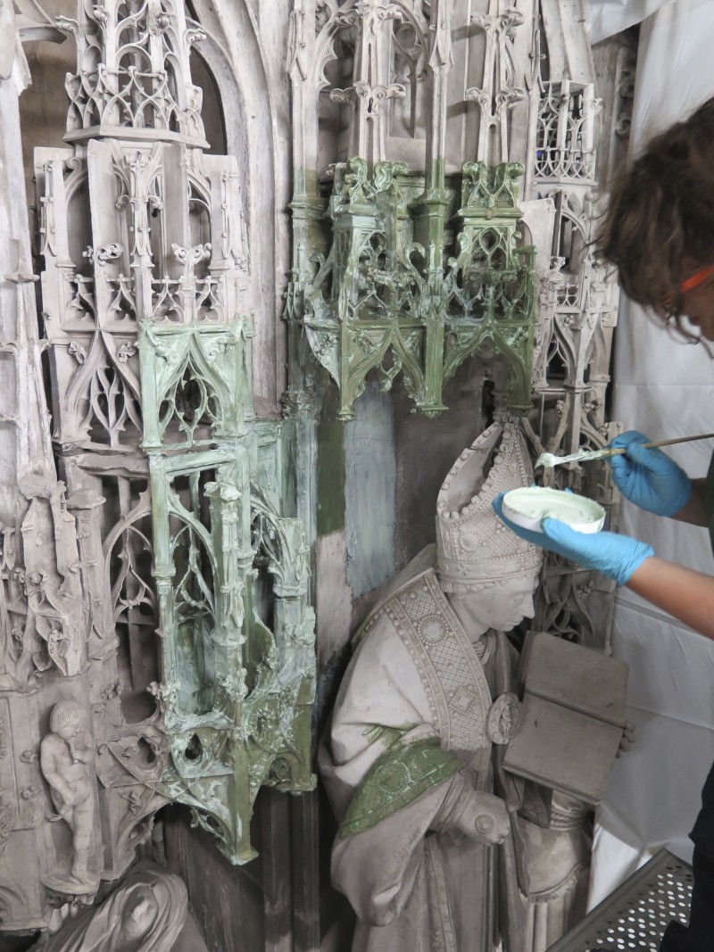 Atelier Giordani - Conservation - Restauration
Edifice – Mobilier - Sculpture – Objets d’art – Moulage –
Pierre, bois métal, polychromie et dorure - Conservation restauration du tour de chœur de la Cathédrale Notre Dame de Chartres - Pierre - - Dépoussiérage soigneux
- Pré-consolidation de l'épiderme
- Nettoyage par application de latex pelable
- Nettoyage complémentaire par application de compresse de carbonate d'ammonium
- Rinçage à l'eau déminéralisé et brossage doux
- Purge des joints défaillants et rejointoiement
- Consolidation du support
- Traitement des ferrures, agrafes et éléments ferreux
- Reprise d'enduits et ragréages
- Goujonnages et collages
-Patine d'harmonisation