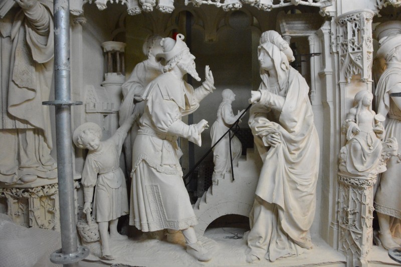 Atelier Giordani - Conservation - Restauration
Edifice – Mobilier - Sculpture – Objets d’art – Moulage –
Pierre, bois métal, polychromie et dorure - Conservation restauration du tour de chœur de la Cathédrale Notre Dame de Chartres - Pierre - - Dépoussiérage soigneux
- Pré-consolidation de l'épiderme
- Nettoyage par application de latex pelable
- Nettoyage complémentaire par application de compresse de carbonate d'ammonium
- Rinçage à l'eau déminéralisé et brossage doux
- Purge des joints défaillants et rejointoiement
- Consolidation du support
- Traitement des ferrures, agrafes et éléments ferreux
- Reprise d'enduits et ragréages
- Goujonnages et collages
-Patine d'harmonisation