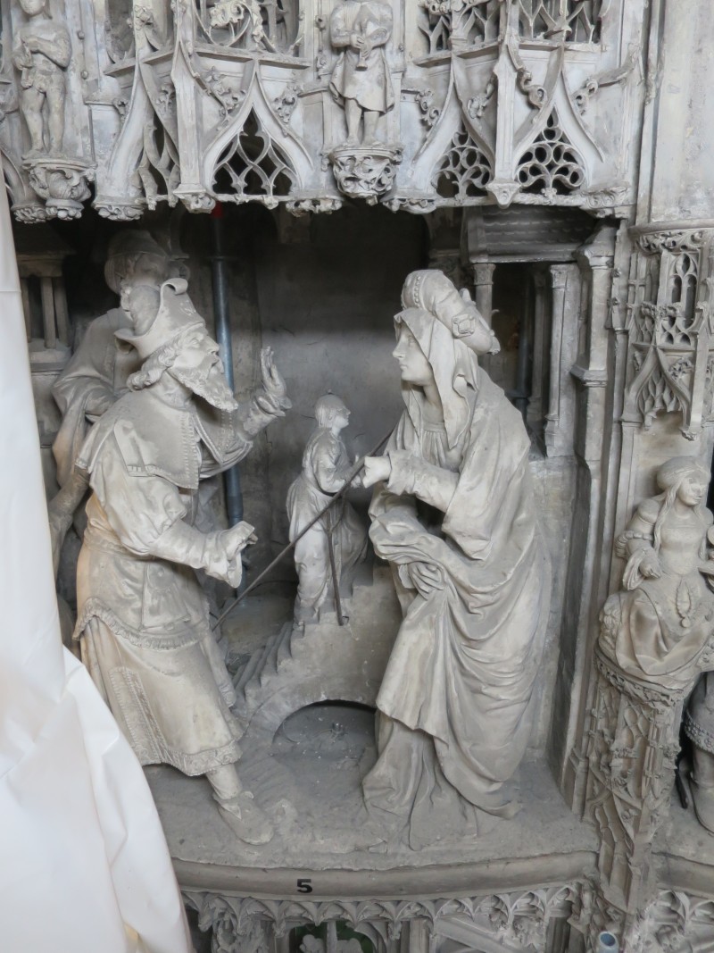 Atelier Giordani - Conservation - Restauration
Edifice – Mobilier - Sculpture – Objets d’art – Moulage –
Pierre, bois métal, polychromie et dorure - Conservation restauration du tour de chœur de la Cathédrale Notre Dame de Chartres - Pierre - - Dépoussiérage soigneux
- Pré-consolidation de l'épiderme
- Nettoyage par application de latex pelable
- Nettoyage complémentaire par application de compresse de carbonate d'ammonium
- Rinçage à l'eau déminéralisé et brossage doux
- Purge des joints défaillants et rejointoiement
- Consolidation du support
- Traitement des ferrures, agrafes et éléments ferreux
- Reprise d'enduits et ragréages
- Goujonnages et collages
-Patine d'harmonisation