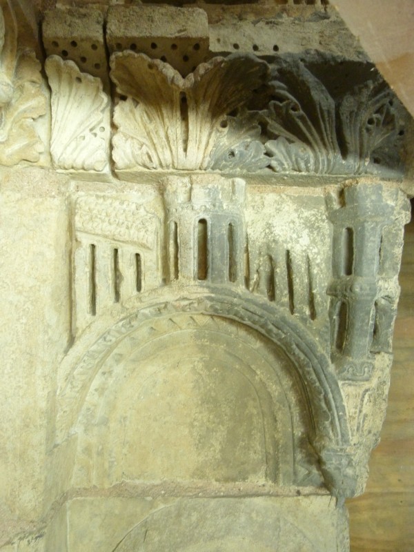 Atelier Giordani - Conservation - Restauration
Edifice – Mobilier - Sculpture – Objets d’art – Moulage –
Pierre, bois métal, polychromie et dorure - Conservation restauration du Portail royal Sud de la Cathédrale Saint Julien - Pierre polychrome - - Dessalements ponctuels
- Dépoussiérage soigneux
- Refixage des vestiges de polychromie
- Nettoyage par micro-gommage
- Nettoyage par désincrustation photonique
- Consolidation chimique de la pierre
- Renforts structurels
- Purges et reprises des joints d'appareillages 
- Traitement des éléments métalliques
- Retouches ponctuelles
- Patine d'harmonisation