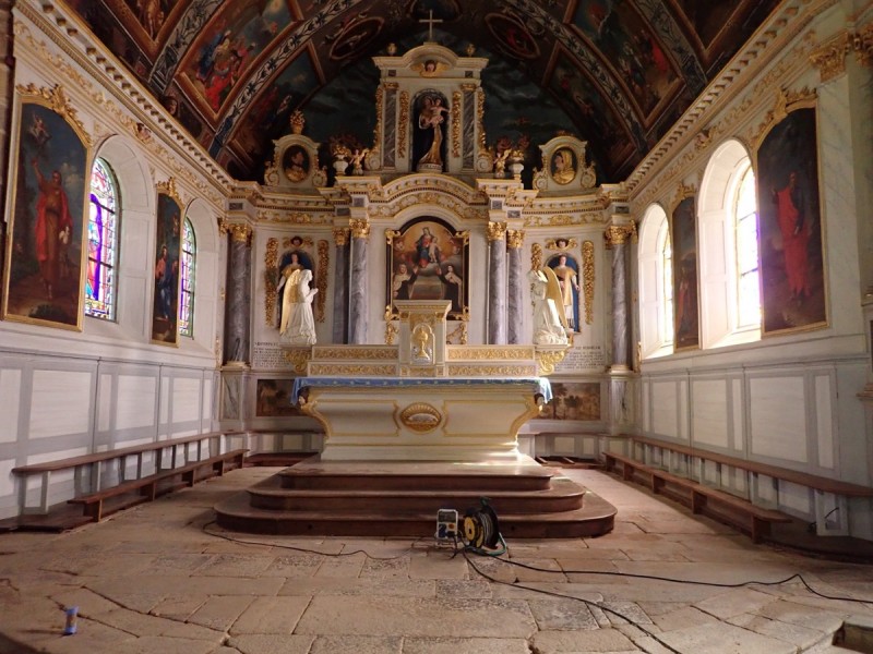 Atelier Giordani - Conservation - Restauration
Edifice – Mobilier - Sculpture – Objets d’art – Moulage –
Pierre, bois métal, polychromie et dorure - Conservation-restauration – Retable majeur - Bois peint - OPÉRATIONS RÉALISÉES
-	Dépose, transfert et dépoussiérage
-	Traitement insecticide curatif et consolidation des bois 
-	Révision et consolidation des assemblages
-	Restitution et compléments des éléments manquants
-	Greffes
-	Nettoyage et fixage
-	Masticages, réintégrations colorées, 
dorure à la mixtion et mises en cire
- Transfert et repose