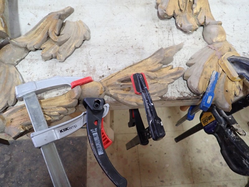 Atelier Giordani - Conservation - Restauration
Edifice – Mobilier - Sculpture – Objets d’art – Moulage –
Pierre, bois métal, polychromie et dorure - Conservation-restauration – Retable majeur - Bois peint - OPÉRATIONS RÉALISÉES
-	Dépose, transfert et dépoussiérage
-	Traitement insecticide curatif et consolidation des bois 
-	Révision et consolidation des assemblages
-	Restitution et compléments des éléments manquants
-	Greffes
-	Nettoyage et fixage
-	Masticages, réintégrations colorées, 
dorure à la mixtion et mises en cire
- Transfert et repose