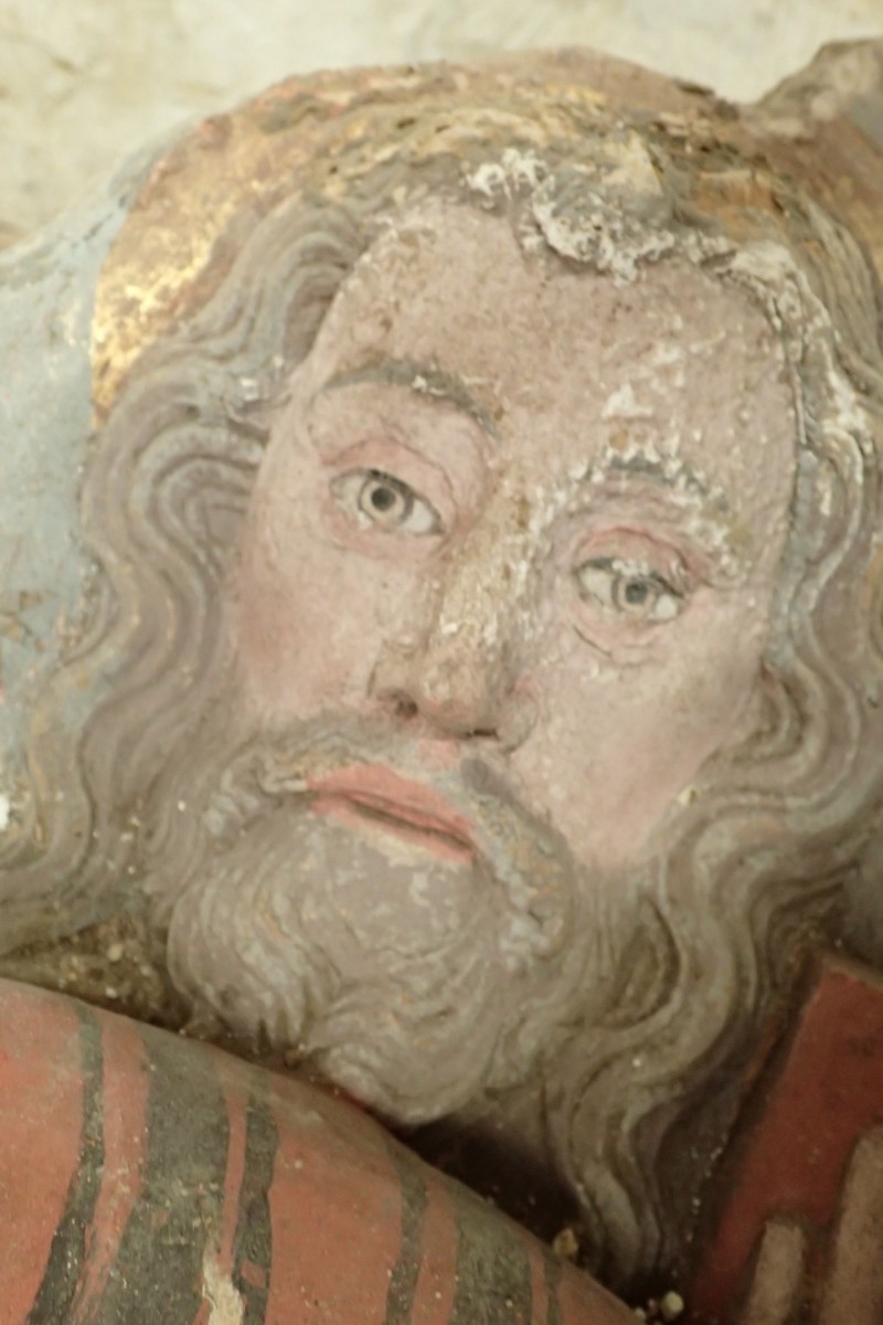 Atelier Giordani - Conservation - Restauration
Edifice – Mobilier - Sculpture – Objets d’art – Moulage –
Pierre, bois métal, polychromie et dorure - Restauration de deux statues de l’église de Saint-Etienne - Restauration de deux statues retrouvées enfouies dans la terre dans l’église Saint-Etienne de Mareil Marly - OPÉRATIONS RÉALISÉES : 

- Nettoyage et élimination minutieuse des dépôts de terre dus à l’enfouissement. 
- Fixage de la polychromie écaillante. 
- Élimination des anciennes tiges métalliques oxydées servant originellement de liaisonnement. 
- Élimination d’efflorescence de plâtre sur la statue de Saint Etienne. Assemblage des fragments, comblements des lacunes du support et ragréages.
- Dégagement de la polychromie par clivage au scalpel sous lunettes binoculaires après la réalisation d’études stratigraphiques préalables, réintégrations colorées et retouches.
- Réalisation de socle peint en ton pierre pour la présentation des statues et repose sécurisée de celles-ci à leur nouvel emplacement au sein de l’église.