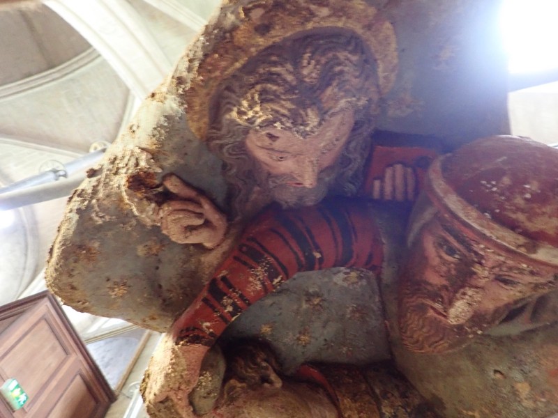 Atelier Giordani - Conservation - Restauration
Edifice – Mobilier - Sculpture – Objets d’art – Moulage –
Pierre, bois métal, polychromie et dorure - Restauration de deux statues de l’église de Saint-Etienne - Restauration de deux statues retrouvées enfouies dans la terre dans l’église Saint-Etienne de Mareil Marly - OPÉRATIONS RÉALISÉES : 

- Nettoyage et élimination minutieuse des dépôts de terre dus à l’enfouissement. 
- Fixage de la polychromie écaillante. 
- Élimination des anciennes tiges métalliques oxydées servant originellement de liaisonnement. 
- Élimination d’efflorescence de plâtre sur la statue de Saint Etienne. Assemblage des fragments, comblements des lacunes du support et ragréages.
- Dégagement de la polychromie par clivage au scalpel sous lunettes binoculaires après la réalisation d’études stratigraphiques préalables, réintégrations colorées et retouches.
- Réalisation de socle peint en ton pierre pour la présentation des statues et repose sécurisée de celles-ci à leur nouvel emplacement au sein de l’église.