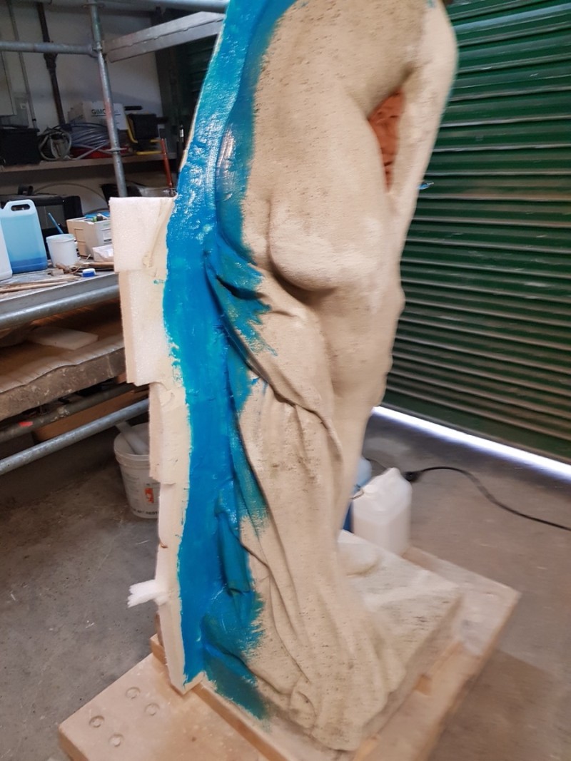 Atelier Giordani - Conservation - Restauration
Edifice – Mobilier - Sculpture – Objets d’art – Moulage –
Pierre, bois métal, polychromie et dorure - Moulage complet de la statue sur une reproduction et tirage en micro-béton - Pierre reconstituée avec armature métallique - OPÉRATIONS RÉALISÉES
Reproduction :
-	Dépose
-	Nettoyage
-	Passivation et restitution des reliefs manquants
-	Comblement

Copie :
-	Préparation du support (reproduction)
-	Prise d’empreinte
-	Réalisation d’un contre-moule
-	Création d’un tirage en micro béton
- Finitions à sec, repose