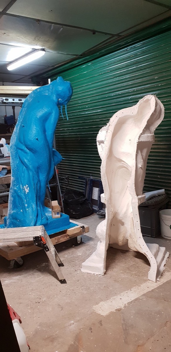 Atelier Giordani - Conservation - Restauration
Edifice – Mobilier - Sculpture – Objets d’art – Moulage –
Pierre, bois métal, polychromie et dorure - Moulage complet de la statue sur une reproduction et tirage en micro-béton - Pierre reconstituée avec armature métallique - OPÉRATIONS RÉALISÉES
Reproduction :
-	Dépose
-	Nettoyage
-	Passivation et restitution des reliefs manquants
-	Comblement

Copie :
-	Préparation du support (reproduction)
-	Prise d’empreinte
-	Réalisation d’un contre-moule
-	Création d’un tirage en micro béton
- Finitions à sec, repose