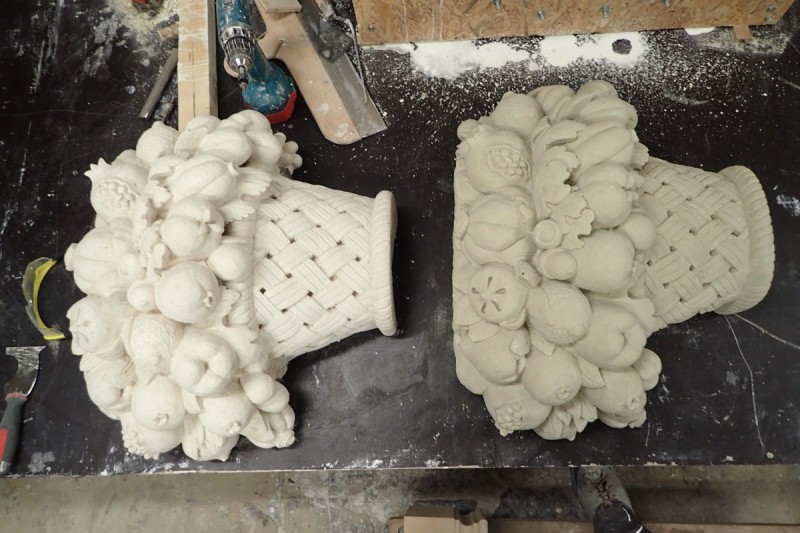 Atelier Giordani - Conservation - Restauration
Edifice – Mobilier - Sculpture – Objets d’art – Moulage –
Pierre, bois métal, polychromie et dorure - Moulage des deux vases, restauration du piédestal - Originaux en pierre calcaire - OPÉRATIONS RÉALISÉES
-	Moulage complet du socle d’après modèle en pierre 
-	Réalisation d’une chape en élastomère silicone pour l’empreinte
-	Réalisation d’un contre-moule à pièce en plâtre et filasse
-	Démontage du moule et remontage
- Tirage d’un exemplaire en micro-béton, et patine d’harmonisation 
- Transport, pose, fixation et scellement