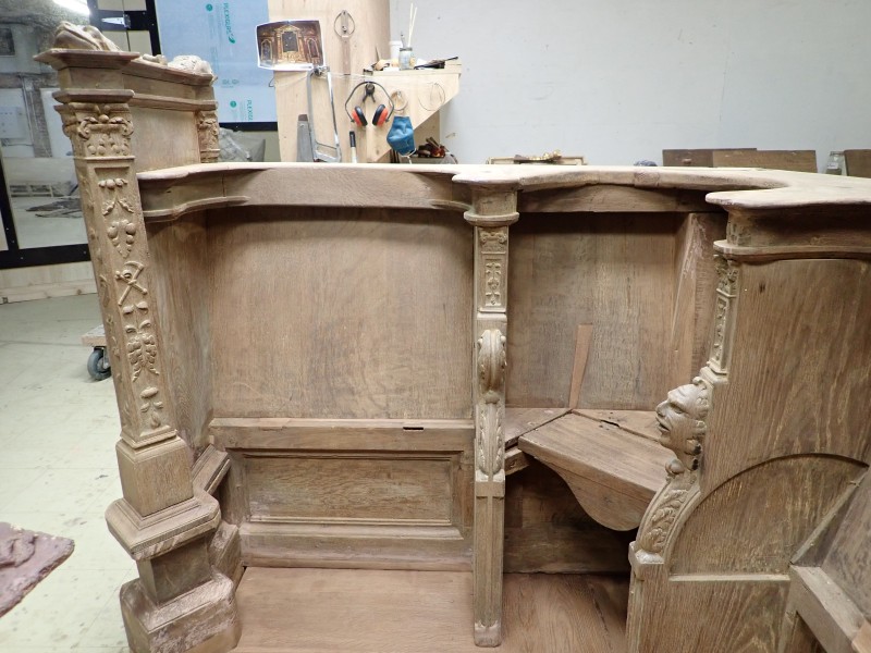 Atelier Giordani - Conservation - Restauration
Edifice – Mobilier - Sculpture – Objets d’art – Moulage –
Pierre, bois métal, polychromie et dorure - Restauration de stalles - Fer forgé et bois - - Nettoyage et purge des éléments dégradés
- Traitement fongicide et insecticide par anoxie dynamique
- Consolidation chimique des bois fragilisés
- Vérification des assemblages et remise en jeu des miséricordes
- Greffes, renforts, collages et comblements
- Harmonisation
- Cirage