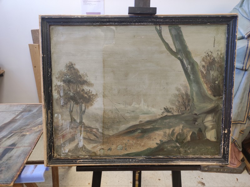Atelier Giordani - Conservation - Restauration
Edifice – Mobilier - Sculpture – Objets d’art – Moulage –
Pierre, bois métal, polychromie et dorure - Parloir de l'abbesse Abbaye de Verneuil sur Avre - Bois polychrome - -	Montage de l’échafaudage
-	Prise de côtes et mesures
-	Dépose des boiseries
-	Renfort structurel charpente
-	Traitement insecticide et fongicide de la charpente
-	Transport des panneaux en ateliers
-	Dépoussiérage
-	Purges et greffes
-	Consolidation chimique du support 
-	Révision des assemblages
-	Reprise des arasements et disjointoiements
-	Renforts structurels des panneaux
-	Comblements
-	Traitement insecticide des panneaux
-	Montage à blanc
-	Mise en peinture des montant et traverses
-	Dévernissage et retouche colorées des panneaux
-	Vernissage
-	Repose