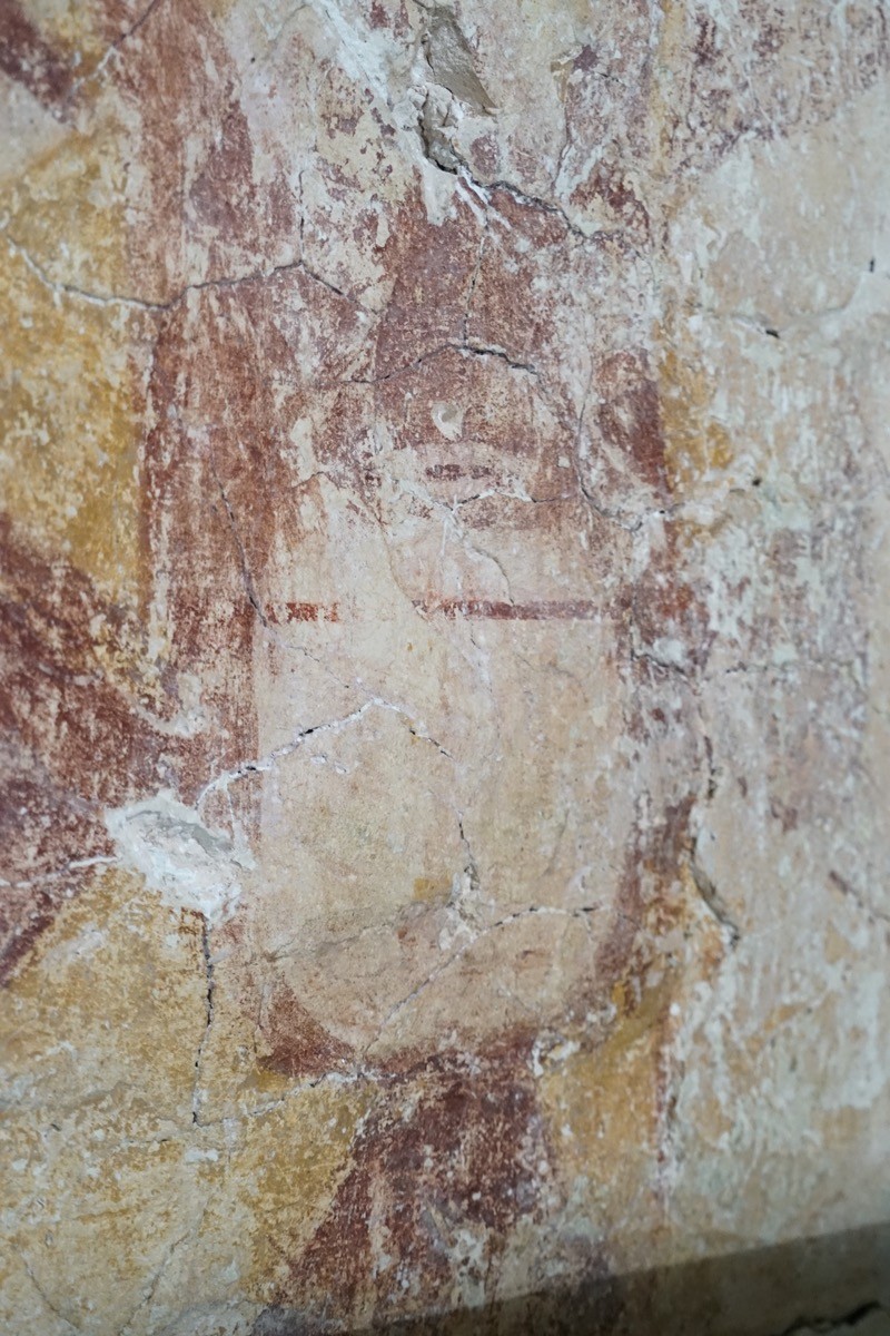 Atelier Giordani - Conservation - Restauration
Edifice – Mobilier - Sculpture – Objets d’art – Moulage –
Pierre, bois métal, polychromie et dorure - Restauration de la voûte et des décors peints -  - Lot 5 : Restauration/conservation d’éléments architecturaux, de décors polychromes, de sculpture

OPÉRATIONS RÉALISÉES
Tranche conditionnelle 2

Voûte de la nef :
-	Dépoussiérage 
-	Mise en teinte des greffes et des parties neuves et reprise du décor de fleur de lys par glacis acrylique 
-	Dépoussiérage de la poutre de gloire par technique croisée de brossage et d’aspiration

Élévation de la nef :
-	Dégagement des enduits pour mettre au jour les décors anciens conservés
-	Encapsulage des zones de peinture au plomb non dégagées
-	Consolidation des zones soufflées par infiltration de mortier et comblement des fissures des lacunes
-	Consolidation des zones pulvérulentes.
-	Sur les zones non dégagées : application d’une couche de fond à la chaux et animation et glacis acrylique et harmonisation des bouchages anciens
- Sur les zones de décors ancien : retouches colorées pour améliorer la lisibilité