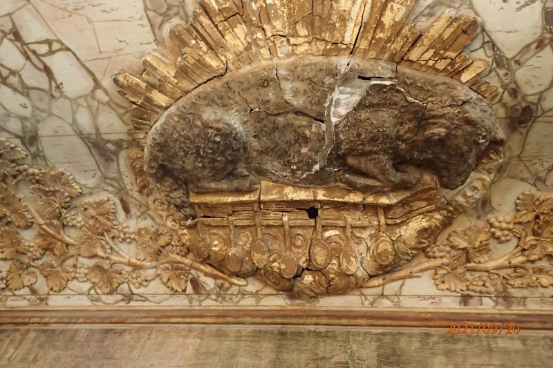 Atelier Giordani - Conservation - Restauration
Edifice – Mobilier - Sculpture – Objets d’art – Moulage –
Pierre, bois métal, polychromie et dorure - Retable majeur Bretagnolles - Bois peint et doré et pierre polychrome - - Dépoussiérage, nettoyage
- Traitement d'assainissement
- Révision et reprise de la structure
- Consolidation chimique des bois 
- Greffes non hypothétiques de bois sculpté
- Restitution par moulages et prises d'empreintes
- Conservation et restauration de la statuaire
- Refixage de la polychromie et réintégrations colorées 
- Allègement de la bronzine et restauration de la dorure sur mixtion à la feuille d'or