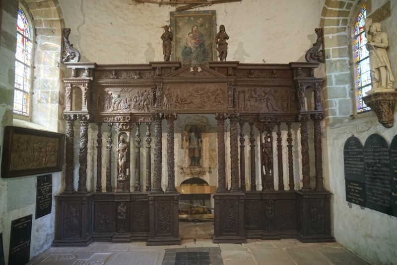 Atelier Giordani - Conservation - Restauration
Edifice – Mobilier - Sculpture – Objets d’art – Moulage –
Pierre, bois métal, polychromie et dorure - Travaux de restauration du mobilier classé de la chapelle -  - OPÉRATIONS RÉALISÉES
LOT 1 Menuiserie-ébénisterie 
LOT 2: Polychromie-statuaire

Trois tranches :

Tranche 1 :
-	Chancel
-	Édicule
-	Retable de la Vierge
-	Colonnes isolées
-	2 bas-reliefs 

Tranche 2 :
-	Maître-autel
-	2 colonnes torses
-	Portes latérales et encadrement

Tranche 3 :
-	Reliquaires, chandeliers, étuis à crosse
-	Statuaire