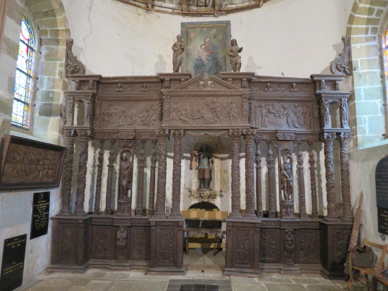 Atelier Giordani - Conservation - Restauration
Edifice – Mobilier - Sculpture – Objets d’art – Moulage –
Pierre, bois métal, polychromie et dorure - Travaux de restauration du mobilier classé de la chapelle -  - OPÉRATIONS RÉALISÉES
LOT 1 Menuiserie-ébénisterie 
LOT 2: Polychromie-statuaire

Trois tranches :

Tranche 1 :
-	Chancel
-	Édicule
-	Retable de la Vierge
-	Colonnes isolées
-	2 bas-reliefs 

Tranche 2 :
-	Maître-autel
-	2 colonnes torses
-	Portes latérales et encadrement

Tranche 3 :
-	Reliquaires, chandeliers, étuis à crosse
-	Statuaire