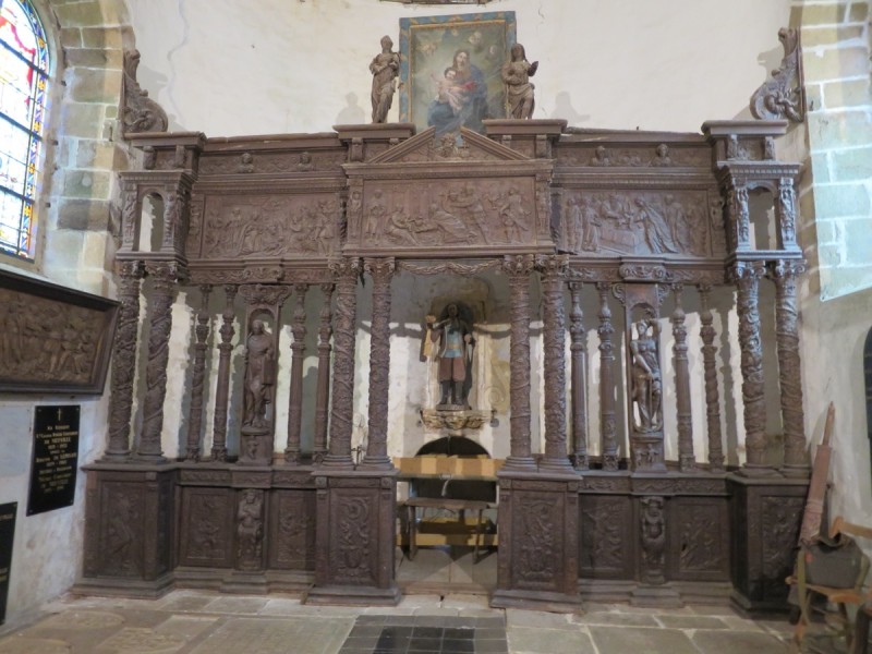 Atelier Giordani - Conservation - Restauration
Edifice – Mobilier - Sculpture – Objets d’art – Moulage –
Pierre, bois métal, polychromie et dorure - Travaux de restauration du mobilier classé de la chapelle -  - OPÉRATIONS RÉALISÉES
LOT 1 Menuiserie-ébénisterie 
LOT 2: Polychromie-statuaire

Trois tranches :

Tranche 1 :
-	Chancel
-	Édicule
-	Retable de la Vierge
-	Colonnes isolées
-	2 bas-reliefs 

Tranche 2 :
-	Maître-autel
-	2 colonnes torses
-	Portes latérales et encadrement

Tranche 3 :
-	Reliquaires, chandeliers, étuis à crosse
-	Statuaire