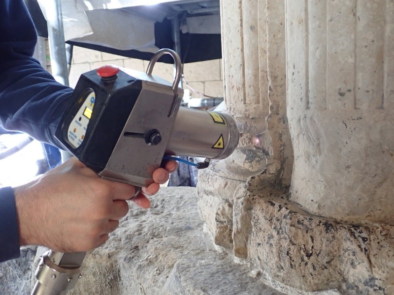 Atelier Giordani - Conservation - Restauration
Edifice – Mobilier - Sculpture – Objets d’art – Moulage –
Pierre, bois métal, polychromie et dorure - Restauration des éléments en bois sculpté et des colonnes et dalles gravées en pierre - Bois sculpté et pierre - OPÉRATIONS RÉALISÉES
Bois sculpté :
- Dépose partielle 
- Traitement insecticide curatif et préventif
- Renfort et doublage
- Greffes de sculptures, pose de flipots
- Bouchage
- Retouche
- Protection finale