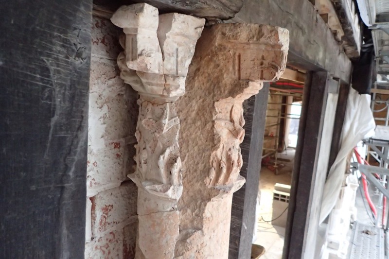 Atelier Giordani - Conservation - Restauration
Edifice – Mobilier - Sculpture – Objets d’art – Moulage –
Pierre, bois métal, polychromie et dorure - Restauration des éléments en bois sculpté et des colonnes et dalles gravées en pierre - Bois sculpté et pierre - OPÉRATIONS RÉALISÉES
Bois sculpté :
- Dépose partielle 
- Traitement insecticide curatif et préventif
- Renfort et doublage
- Greffes de sculptures, pose de flipots
- Bouchage
- Retouche
- Protection finale