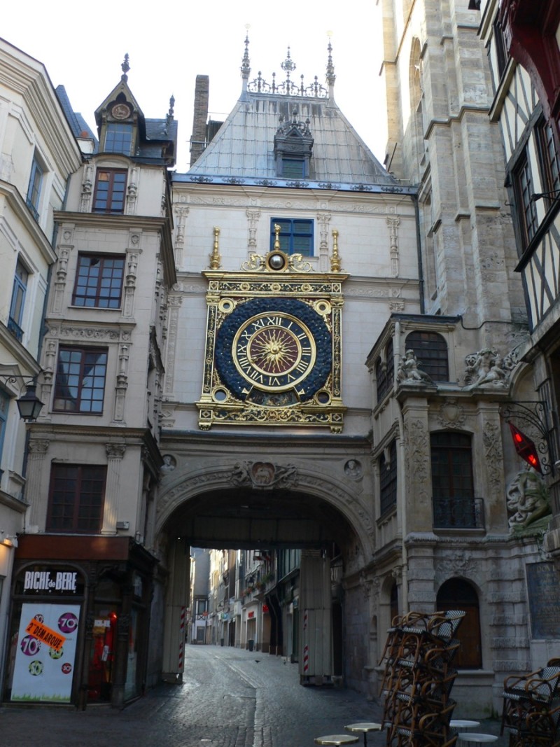 Atelier Giordani - Conservation - Restauration
Edifice – Mobilier - Sculpture – Objets d’art – Moulage –
Pierre, bois métal, polychromie et dorure - Restauration de la dorure, la peinture et du décor des cadrans -  - OPÉRATIONS RÉALISÉES
- Nettoyage
- Réintégration formelles
- Renfort des assemblages
- Extraction des pointes oxydées
- Réintégrations colorées
- Dorure à la feuille d’or et argenture
- Patine