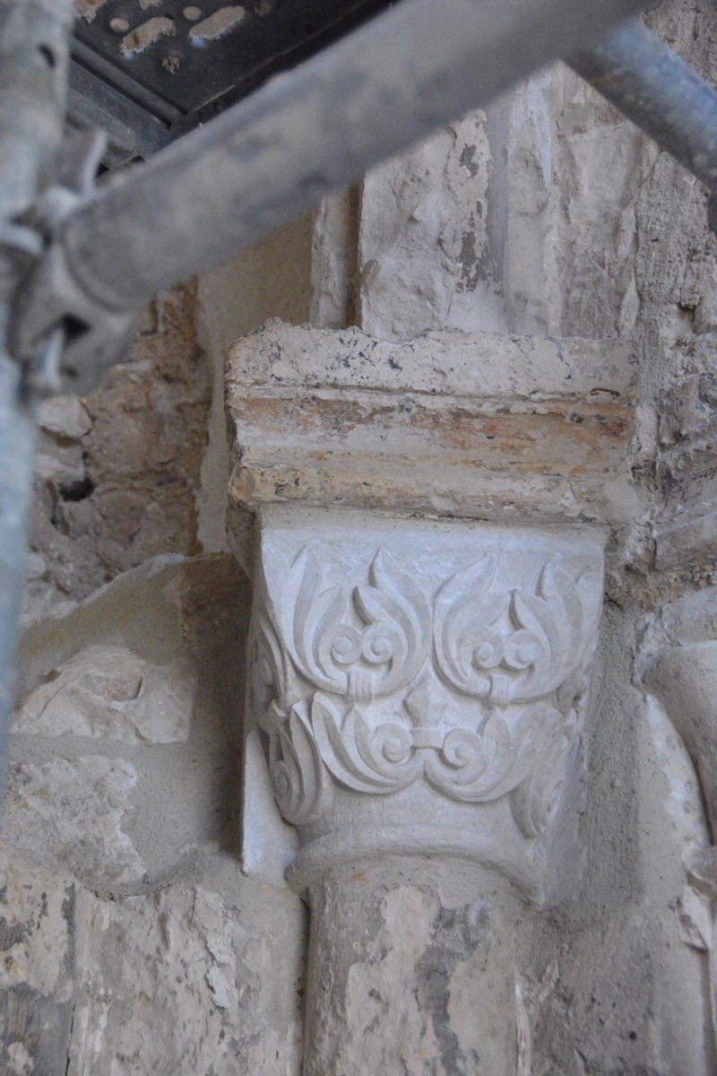 Atelier Giordani - Conservation - Restauration
Edifice – Mobilier - Sculpture – Objets d’art – Moulage –
Pierre, bois métal, polychromie et dorure - Restauration des ruines des bâtiments conventuels et du chœur de l’église Notre-Dame -  - OPÉRATIONS RÉALISÉES
- Dépoussiérage
- Pré-consolidation
- Traitement biocide
- Nettoyage par micro gommage
- Nettoyage filmogène au latex
- Consolidation
- Purge des supports de ragréages
- Ragréages
- Estampage
- Bouchons sculptés
- Rejointoiement
- Collage, renforts et goujonnage
- Sculpture en pierre neuve
- Patine