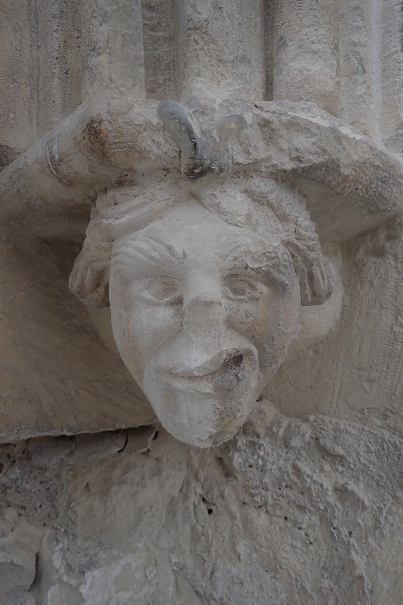 Atelier Giordani - Conservation - Restauration
Edifice – Mobilier - Sculpture – Objets d’art – Moulage –
Pierre, bois métal, polychromie et dorure - Restauration des ruines des bâtiments conventuels et du chœur de l’église Notre-Dame -  - OPÉRATIONS RÉALISÉES
- Dépoussiérage
- Pré-consolidation
- Traitement biocide
- Nettoyage par micro gommage
- Nettoyage filmogène au latex
- Consolidation
- Purge des supports de ragréages
- Ragréages
- Estampage
- Bouchons sculptés
- Rejointoiement
- Collage, renforts et goujonnage
- Sculpture en pierre neuve
- Patine