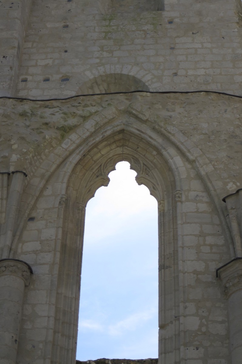 Atelier Giordani - Conservation - Restauration
Edifice – Mobilier - Sculpture – Objets d’art – Moulage –
Pierre, bois métal, polychromie et dorure - Restauration des ruines des bâtiments conventuels et du chœur de l’église Notre-Dame -  - OPÉRATIONS RÉALISÉES
- Dépoussiérage
- Pré-consolidation
- Traitement biocide
- Nettoyage par micro gommage
- Nettoyage filmogène au latex
- Consolidation
- Purge des supports de ragréages
- Ragréages
- Estampage
- Bouchons sculptés
- Rejointoiement
- Collage, renforts et goujonnage
- Sculpture en pierre neuve
- Patine