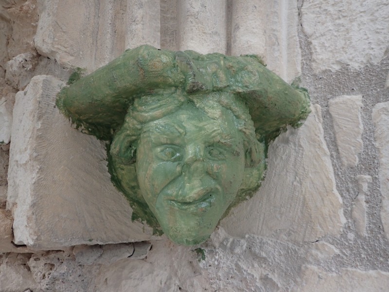 Atelier Giordani - Conservation - Restauration
Edifice – Mobilier - Sculpture – Objets d’art – Moulage –
Pierre, bois métal, polychromie et dorure - Restauration des ruines des bâtiments conventuels et du chœur de l’église Notre-Dame -  - OPÉRATIONS RÉALISÉES
- Dépoussiérage
- Pré-consolidation
- Traitement biocide
- Nettoyage par micro gommage
- Nettoyage filmogène au latex
- Consolidation
- Purge des supports de ragréages
- Ragréages
- Estampage
- Bouchons sculptés
- Rejointoiement
- Collage, renforts et goujonnage
- Sculpture en pierre neuve
- Patine