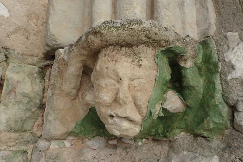 Atelier Giordani - Conservation - Restauration
Edifice – Mobilier - Sculpture – Objets d’art – Moulage –
Pierre, bois métal, polychromie et dorure - Restauration des ruines des bâtiments conventuels et du chœur de l’église Notre-Dame -  - OPÉRATIONS RÉALISÉES
- Dépoussiérage
- Pré-consolidation
- Traitement biocide
- Nettoyage par micro gommage
- Nettoyage filmogène au latex
- Consolidation
- Purge des supports de ragréages
- Ragréages
- Estampage
- Bouchons sculptés
- Rejointoiement
- Collage, renforts et goujonnage
- Sculpture en pierre neuve
- Patine