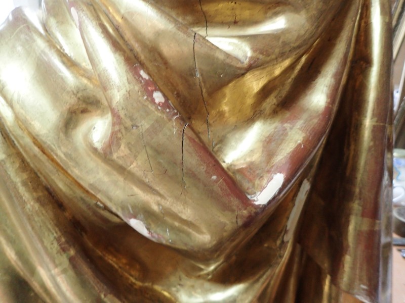 Atelier Giordani - Conservation - Restauration
Edifice – Mobilier - Sculpture – Objets d’art – Moulage –
Pierre, bois métal, polychromie et dorure - Restauration et soclage de la Vierge à l’Enfant - Bois doré, mixtion et détrempe - OPÉRATIONS RÉALISÉES
- Nettoyage chimique 
- Mastics traditionnels craie-colle et modostucs®
- Consolidation du  bois
- Restitution et compléments par moulage
- Réintégration à la feuille d’or et patine d’harmonisation
- Réintégrations colorées à l’or minéral 
- Réalisation d’un socle mobile en chêne teinté qui encastre et conserve le système d’origine