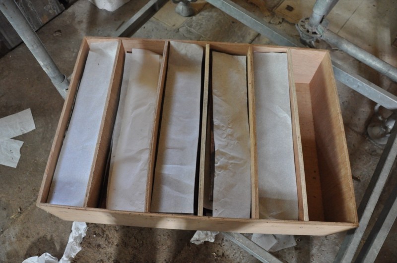 Atelier Giordani - Conservation - Restauration
Edifice – Mobilier - Sculpture – Objets d’art – Moulage –
Pierre, bois métal, polychromie et dorure - Conservation-restauration de la voûte en bois peinte - Voûte peinte avec peintures décoratives et figurées - OPÉRATIONS RÉALISÉES
- Échafaudage et dépose de l’ensemble
- Greffes et compléments
- Consolidation des bois
- Dépoussiérage et nettoyage
- Masticage et réintégration minimale
- Harmonisation
- Couche de protection
- Repose