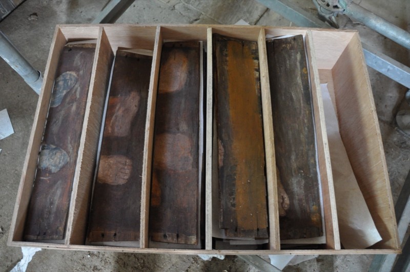 Atelier Giordani - Conservation - Restauration
Edifice – Mobilier - Sculpture – Objets d’art – Moulage –
Pierre, bois métal, polychromie et dorure - Conservation-restauration de la voûte en bois peinte - Voûte peinte avec peintures décoratives et figurées - OPÉRATIONS RÉALISÉES
- Échafaudage et dépose de l’ensemble
- Greffes et compléments
- Consolidation des bois
- Dépoussiérage et nettoyage
- Masticage et réintégration minimale
- Harmonisation
- Couche de protection
- Repose