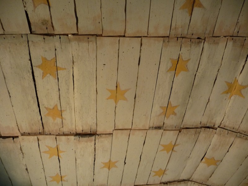 Atelier Giordani - Conservation - Restauration
Edifice – Mobilier - Sculpture – Objets d’art – Moulage –
Pierre, bois métal, polychromie et dorure - Conservation-restauration de la voûte en bois peinte - Voûte peinte avec peintures décoratives et figurées - OPÉRATIONS RÉALISÉES
- Échafaudage et dépose de l’ensemble
- Greffes et compléments
- Consolidation des bois
- Dépoussiérage et nettoyage
- Masticage et réintégration minimale
- Harmonisation
- Couche de protection
- Repose