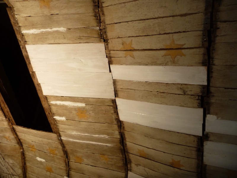 Atelier Giordani - Conservation - Restauration
Edifice – Mobilier - Sculpture – Objets d’art – Moulage –
Pierre, bois métal, polychromie et dorure - Conservation-restauration de la voûte en bois peinte - Voûte peinte avec peintures décoratives et figurées - OPÉRATIONS RÉALISÉES
- Échafaudage et dépose de l’ensemble
- Greffes et compléments
- Consolidation des bois
- Dépoussiérage et nettoyage
- Masticage et réintégration minimale
- Harmonisation
- Couche de protection
- Repose