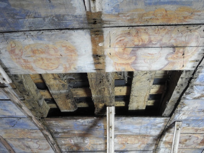 Atelier Giordani - Conservation - Restauration
Edifice – Mobilier - Sculpture – Objets d’art – Moulage –
Pierre, bois métal, polychromie et dorure - Conservation / restauration de la voûte en bois peinte - Voûte peinte avec décor doré - OPÉRATIONS RÉALISÉES
- Échafaudage et dépose de l’ensemble
- Greffes et compléments
- Consolidation des bois
- Dépoussiérage et nettoyage
- Masticage et réintégration minimale
- Harmonisation
- Couche de protection
- Repose